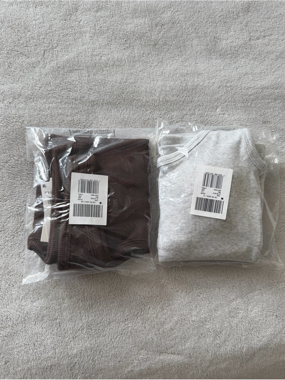 Abercrombie Bra-Free Rib Scoop Neck Tank Set